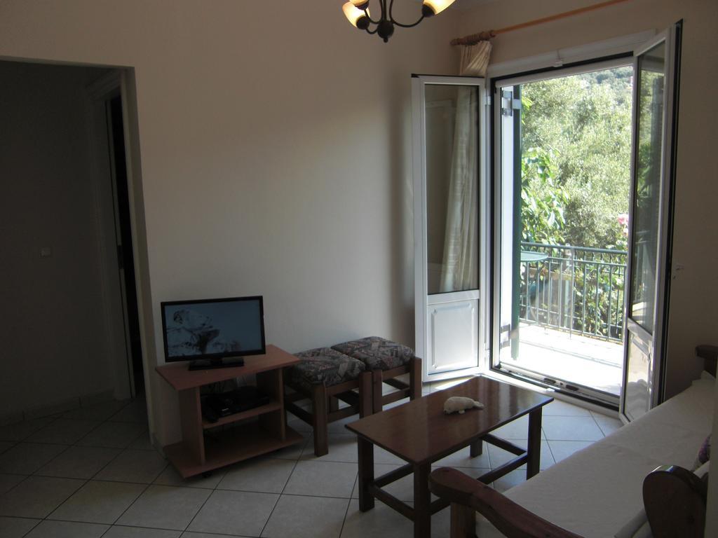 Galini Studios Sivota  Luaran gambar