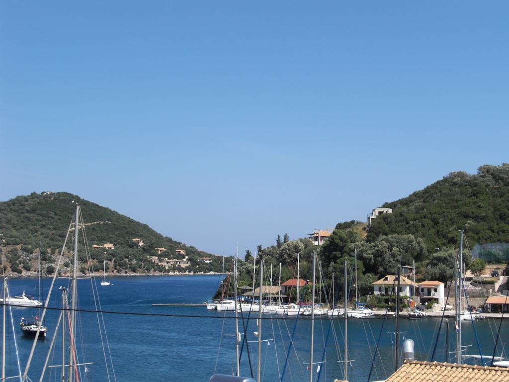 Galini Studios Sivota  Luaran gambar