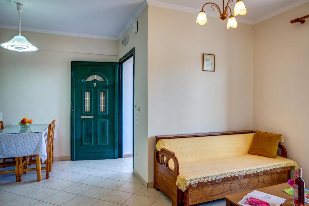 Galini Studios Sivota  Bilik gambar
